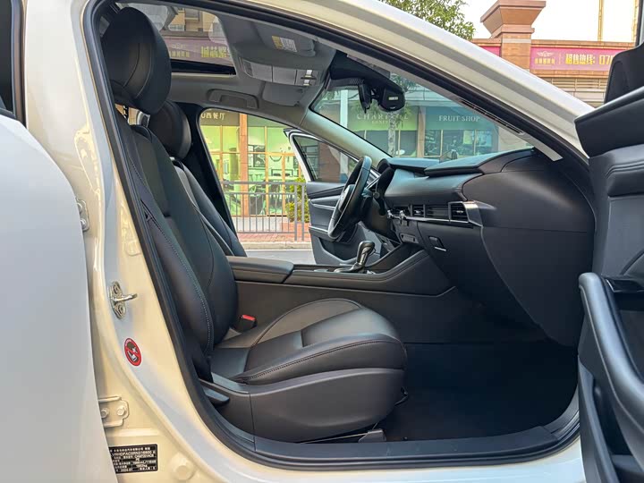 Фото 7 - Mazda 3 (Axela)