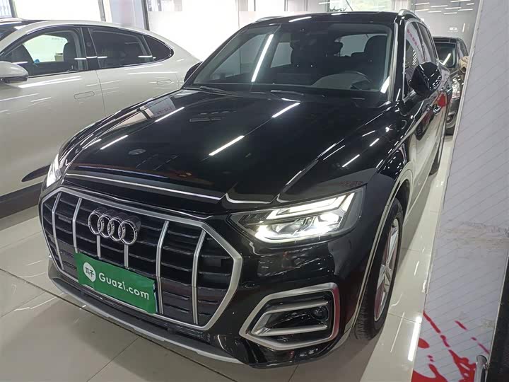 Фото 2 - Audi Q5L