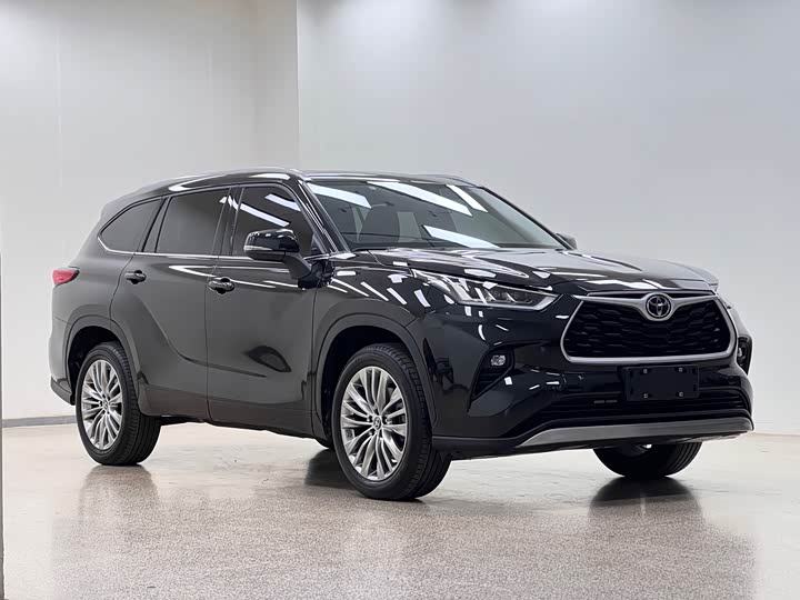 Фото 3 - Toyota Highlander