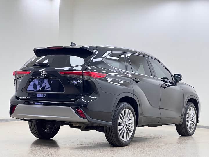 Фото 5 - Toyota Highlander