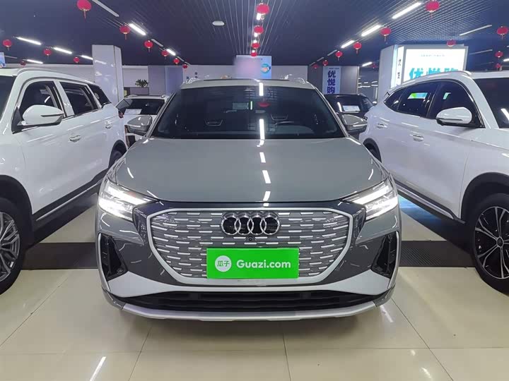 Фото 3 - Audi Q4 e-tron