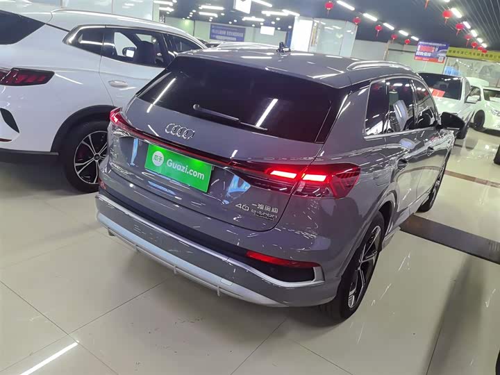 Фото 7 - Audi Q4 e-tron