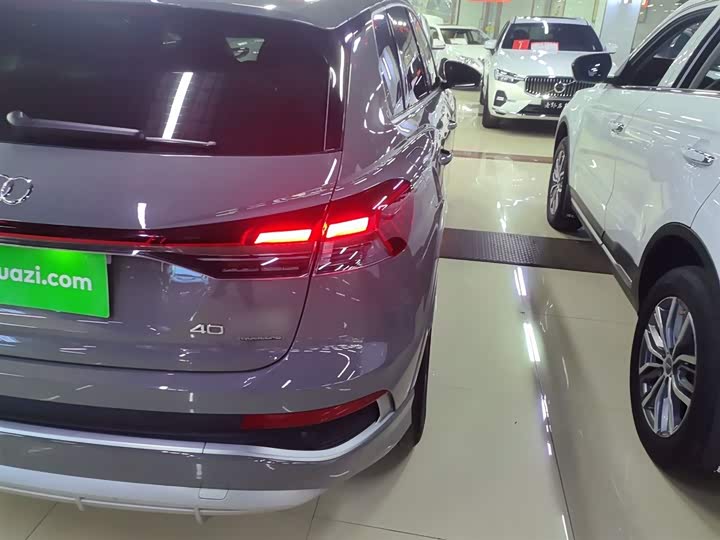 Фото 8 - Audi Q4 e-tron