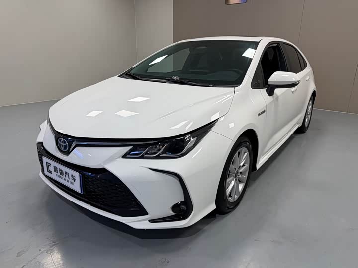 Фото 1 - Toyota Corolla