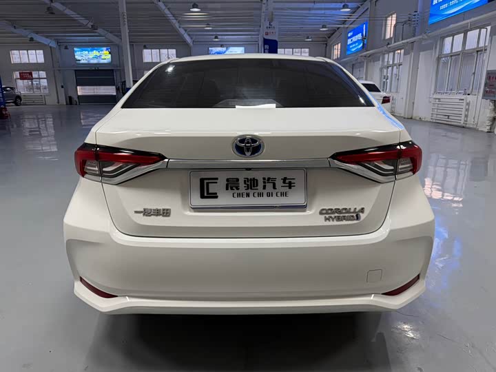 Фото 5 - Toyota Corolla