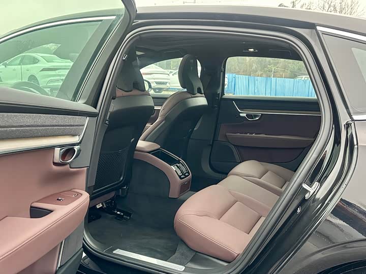 Фото 5 - Volvo S90