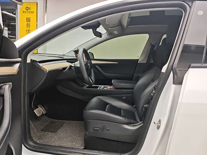 Фото 7 - Tesla Model Y