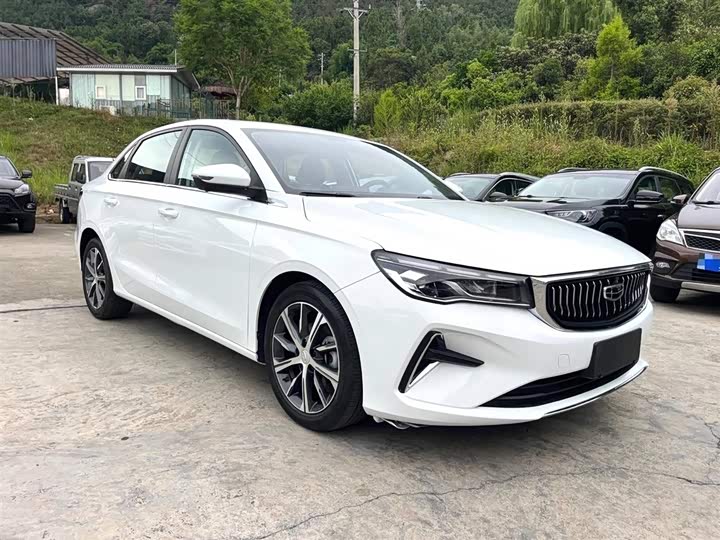 Фото 3 - Geely Emgrand