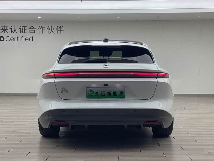 Фото 6 - Nio ET5T