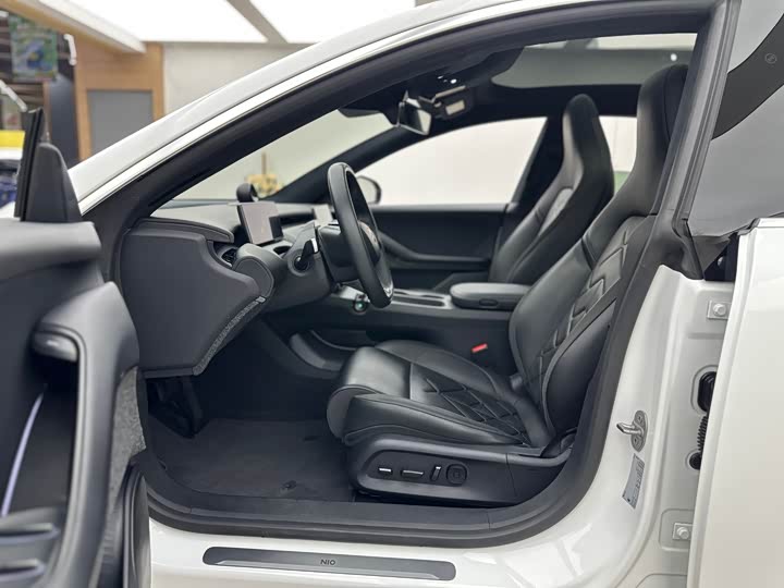 Фото 8 - Nio ET5T