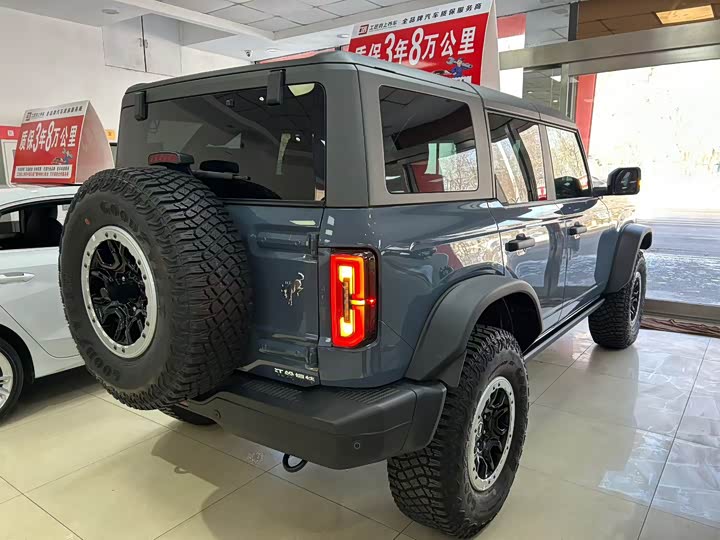 Фото 4 - Ford Bronco