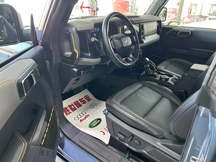 Фото 5 - Ford Bronco