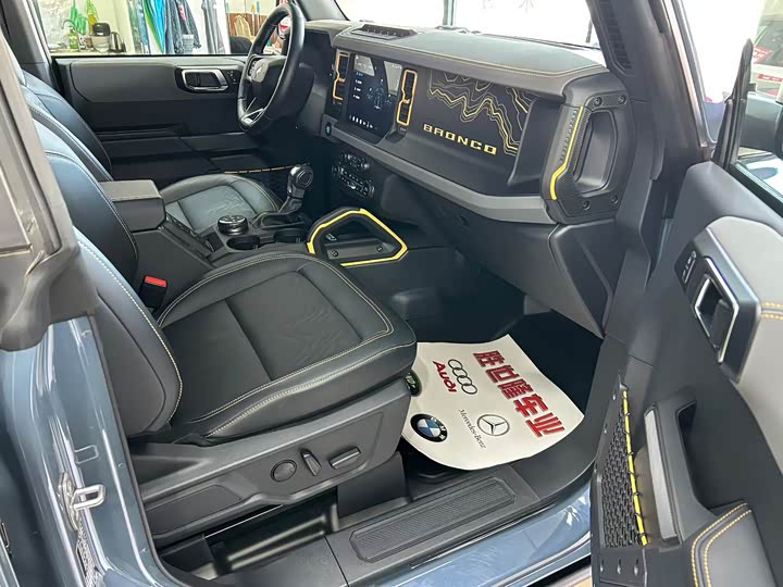 Фото 7 - Ford Bronco