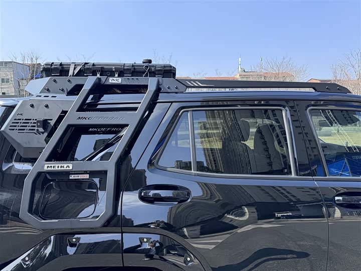 Фото 6 - Tank 400 Hybrid