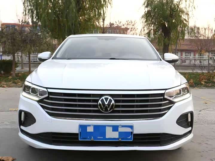 Фото 2 - Volkswagen Lavida