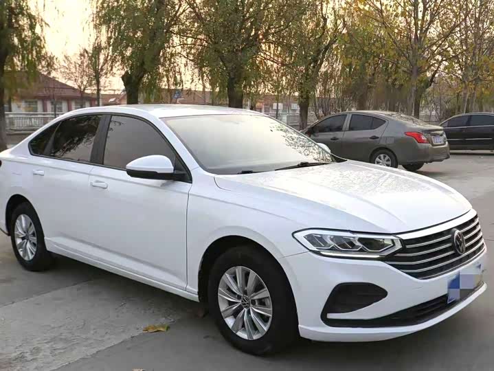 Фото 3 - Volkswagen Lavida