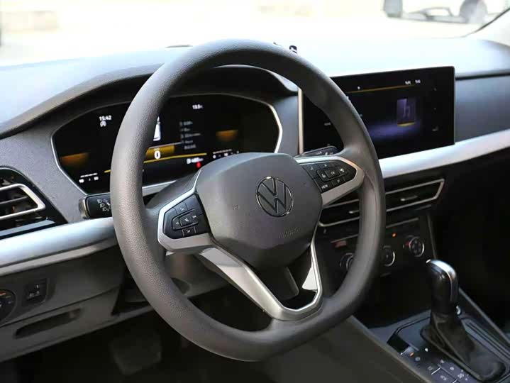 Фото 4 - Volkswagen Lavida