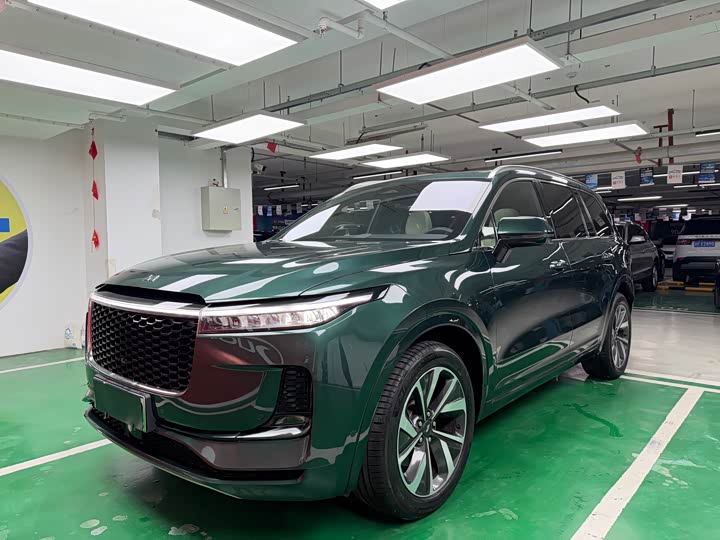 Фото 1 - LiXiang One