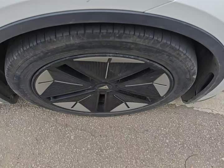 Фото 6 - Changan Deepal SL03