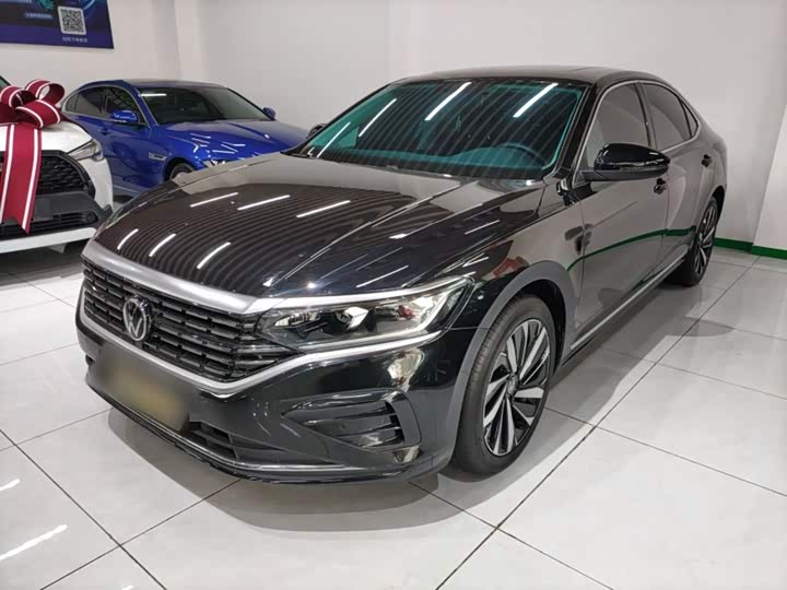 Фото 2 - Volkswagen Passat