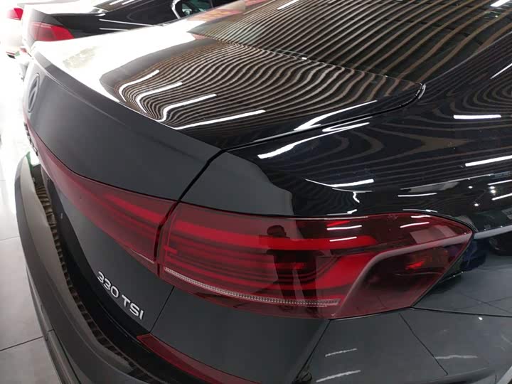 Фото 8 - Volkswagen Passat