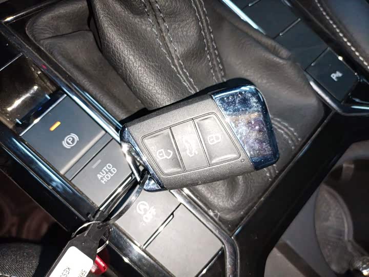 Фото 9 - Volkswagen Passat