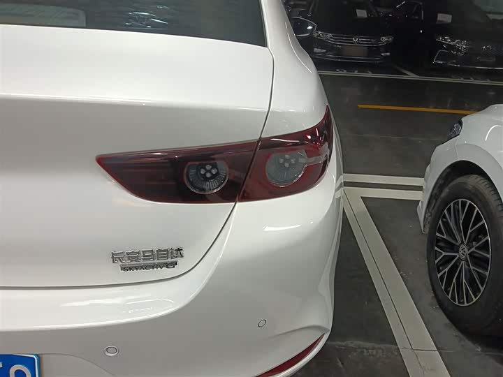 Фото 8 - Mazda 3 (Axela)