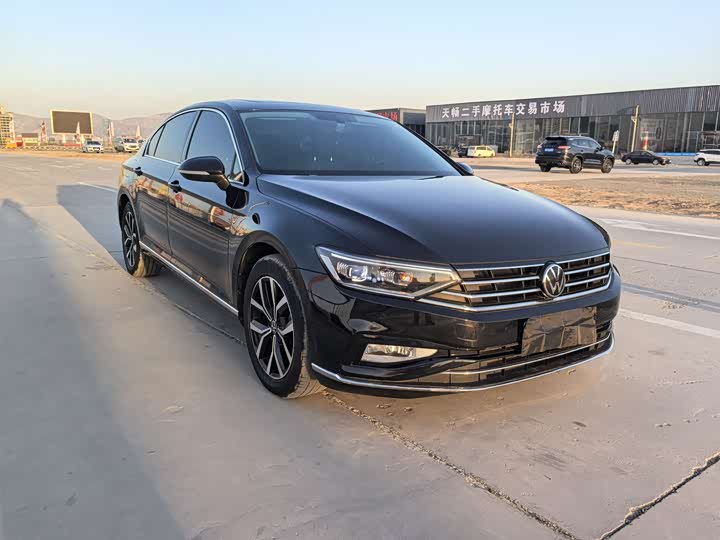 Фото 3 - Volkswagen Magotan