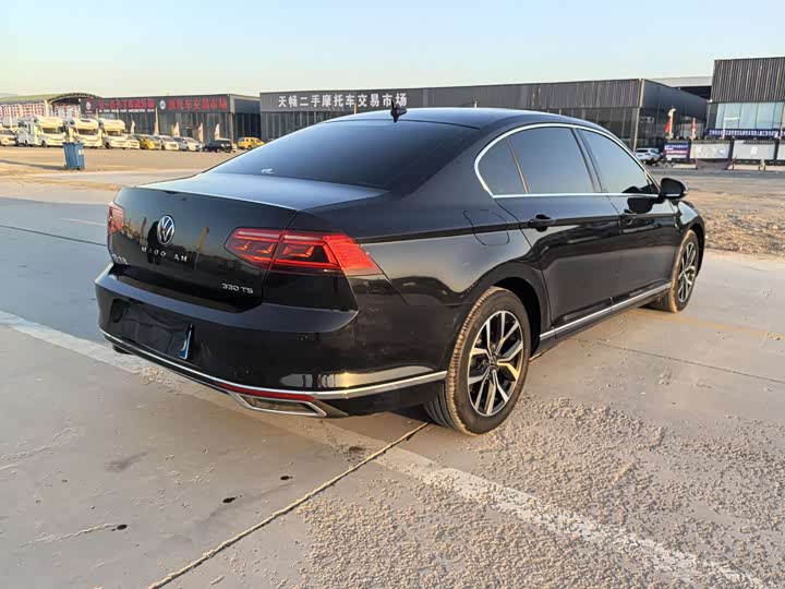 Фото 6 - Volkswagen Magotan