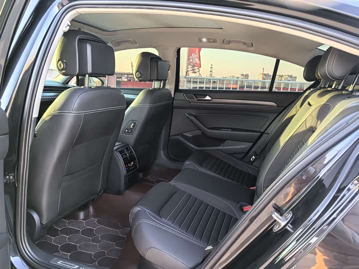 Фото 9 - Volkswagen Magotan