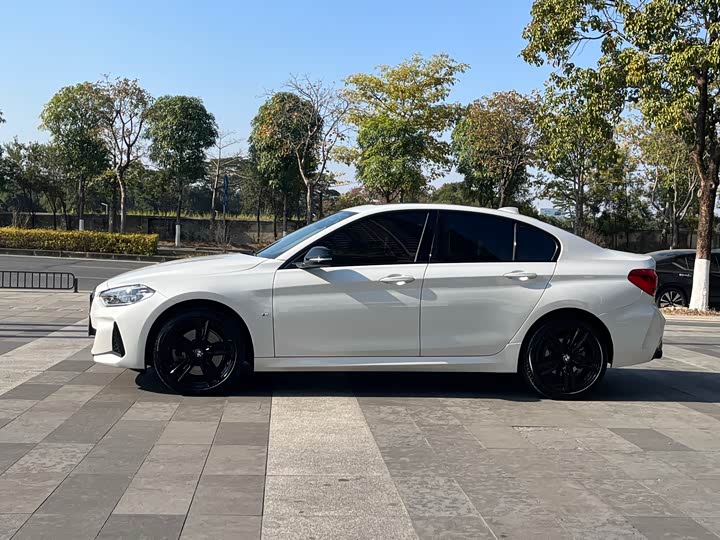 Фото 4 - BMW 1 Series