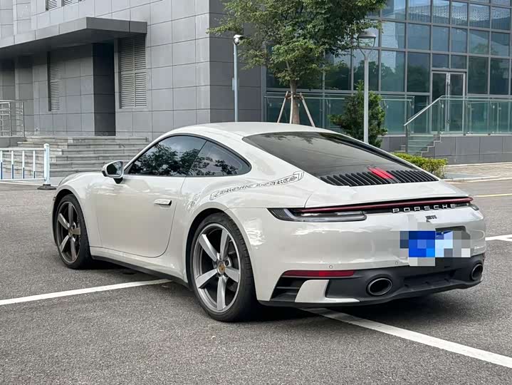 Фото 8 - Porsche 911