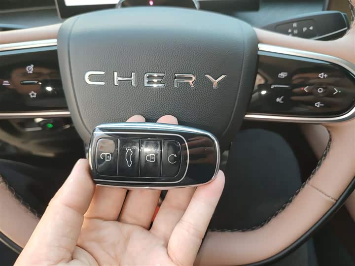 Фото 9 - Chery Tiggo 8L