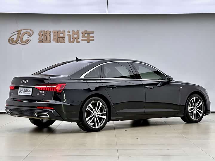 Фото 4 - Audi A6L