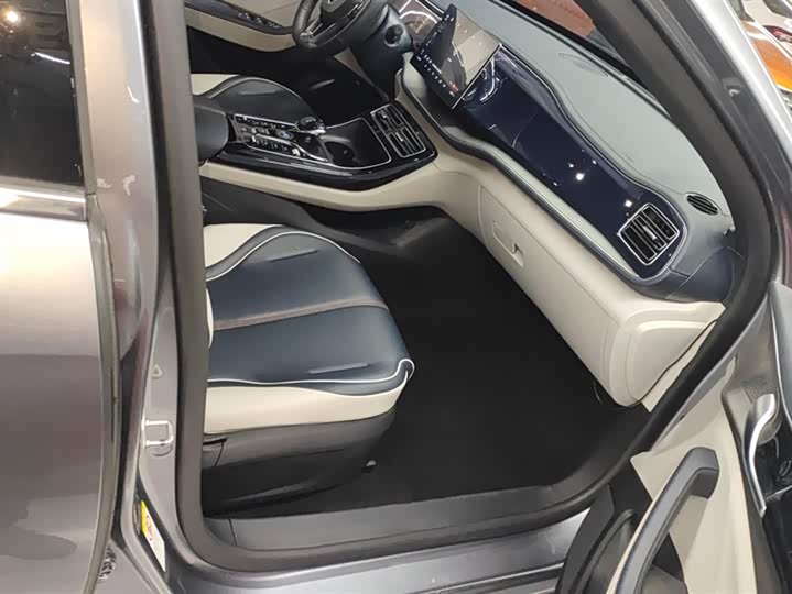 Фото 8 - BYD Qin Plus