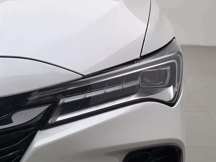 Фото 7 - Buick Verano