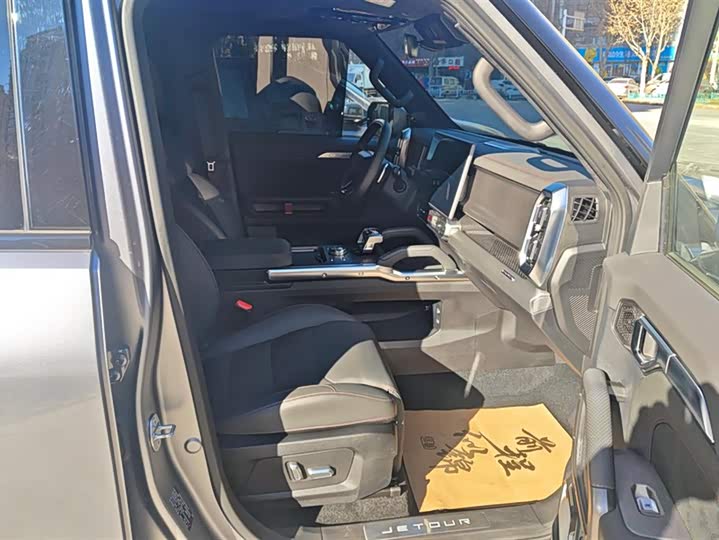 Фото 8 - Jetour T2