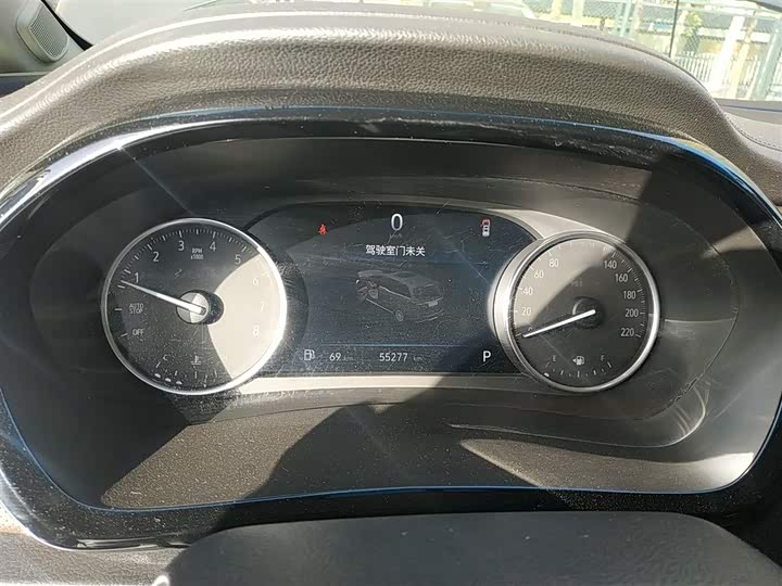 Фото 4 - Buick GL8 ES