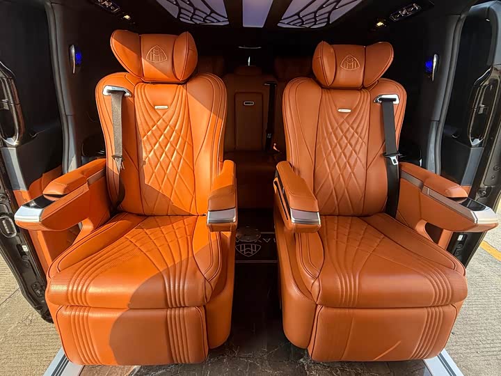 Фото 9 - Mercedes-Benz Vito