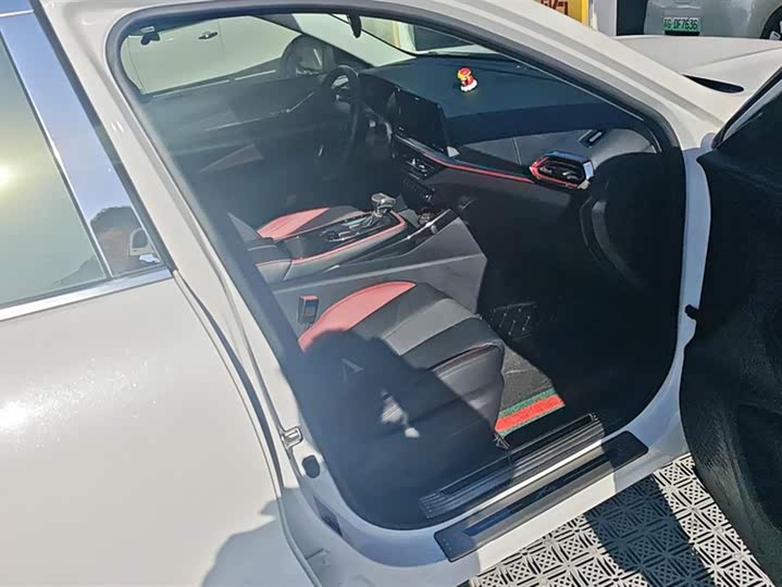 Фото 8 - Changan Oshan X5