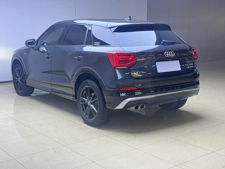 Фото 4 - Audi Q2L