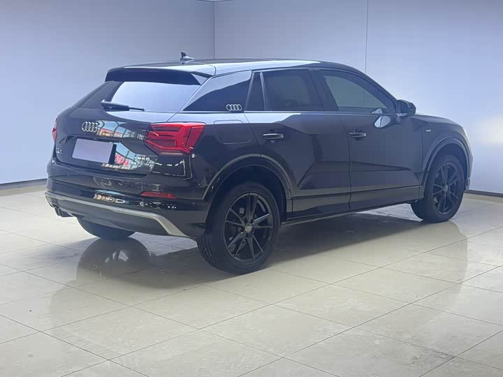 Фото 6 - Audi Q2L