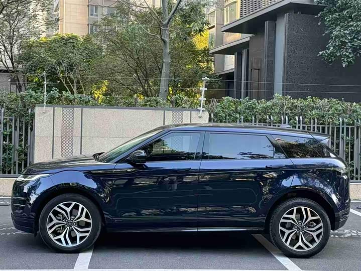 Фото 2 - Land Rover Range Rover Evoque L