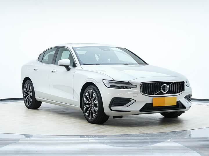 Фото 3 - Volvo S60