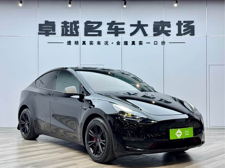 Фото 1 - Tesla Model Y