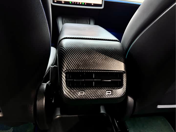 Фото 4 - Tesla Model Y