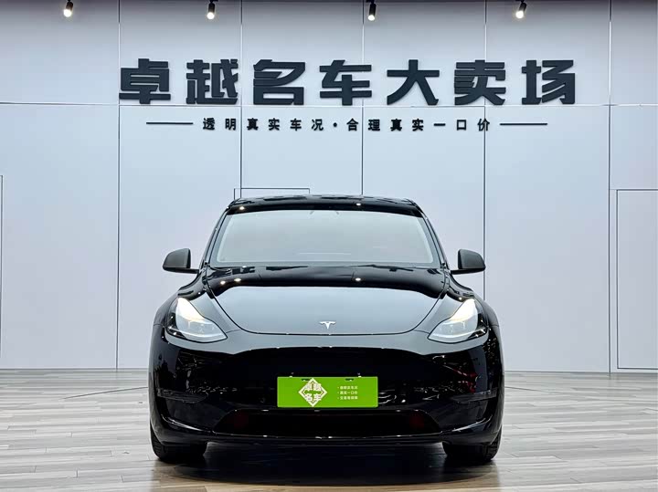 Фото 6 - Tesla Model Y