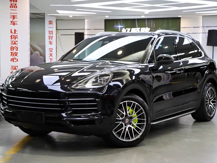 Фото 1 - Porsche Cayenne Hybrid
