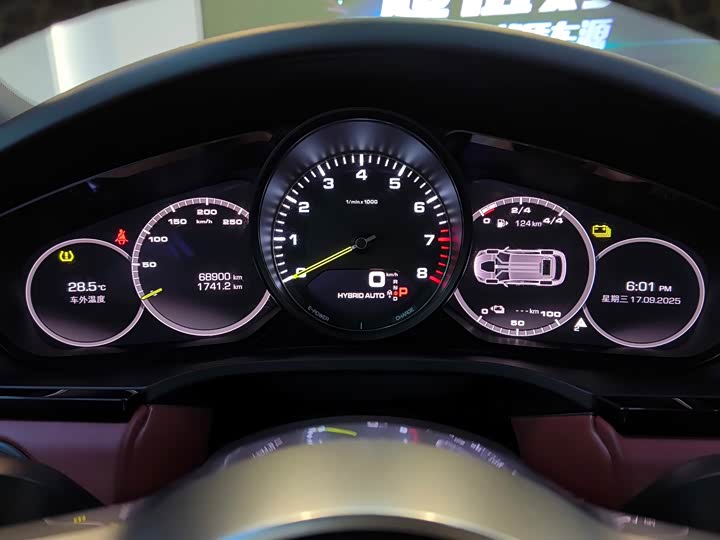 Фото 7 - Porsche Cayenne Hybrid