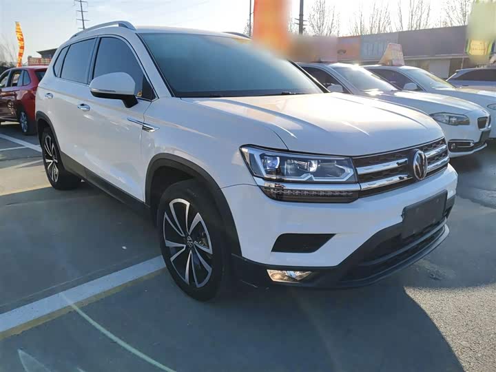 Фото 4 - Volkswagen Tharu